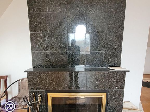 4th image of 4646 N Wolcott Ave #P