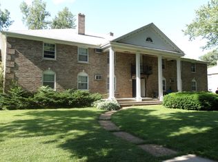 130 Sunny Meade Ln, Madison, WI 53713