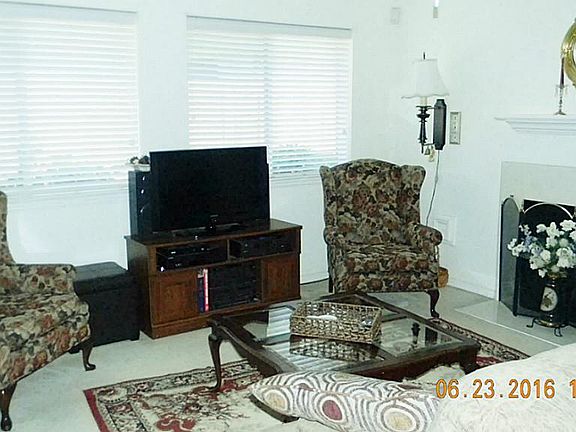 3rd image of 7214 Colony Bend Ln