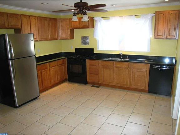 3rd image of 435 Vetterlein Ave