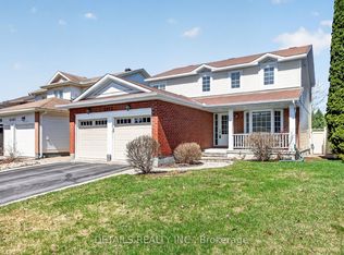 6105 Lariviere Cres, Ottawa, ON K1W 1C6