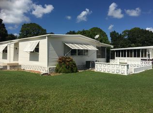 3052 Saralake Blvd, Sarasota, FL 34239