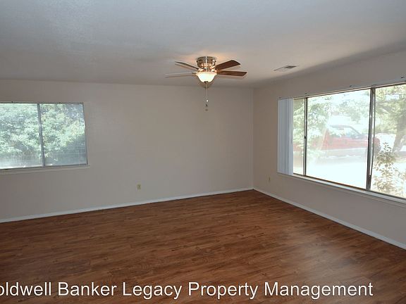 3rd image of 6608 Christy Ave NE