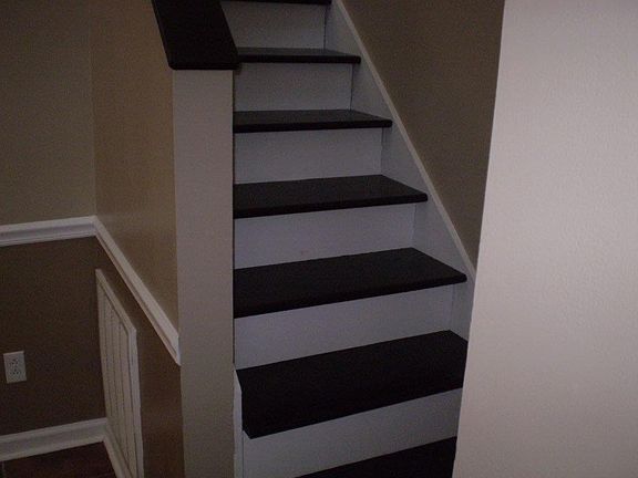 4th image of 510 E Gillespie St APT E28