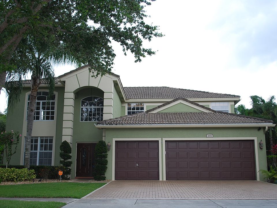 1st image of 202 Anhinga Ln