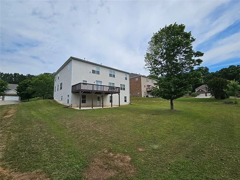 3755 Long Lake Dr — Photo 4