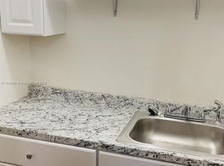 8850 SW 24th Pl, Miramar, FL 33025