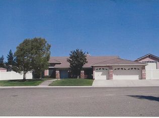 9612 Lena Ct, Oakdale, CA 95361