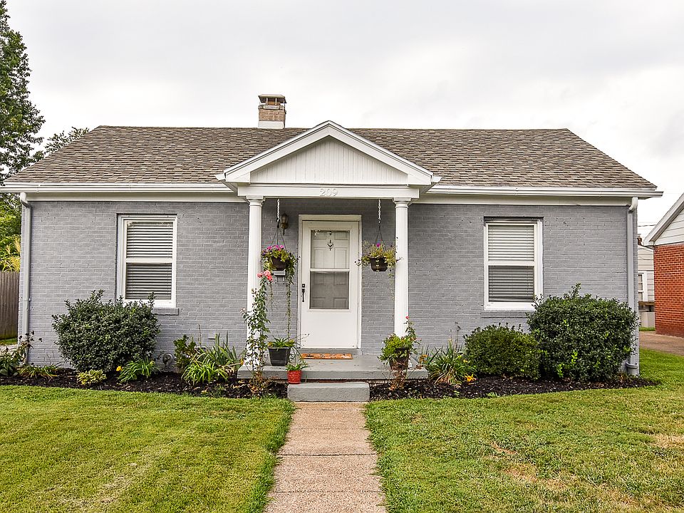 1st image of 209 S Villa Dr