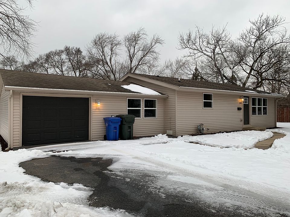 1st image of 1332 Sacramento Dr