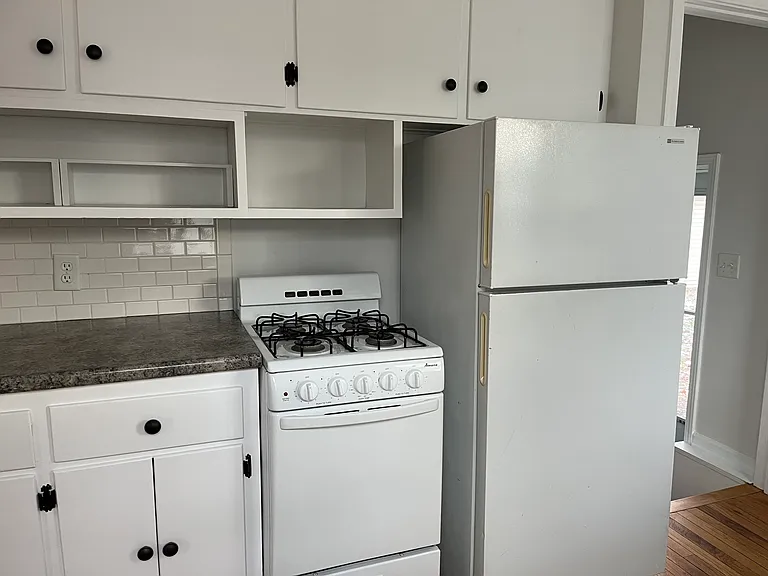 1218 Mohawk Ln — Photo 6