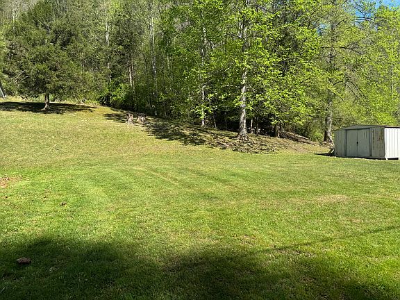 4th image of 211 Buzzard Fork Rd