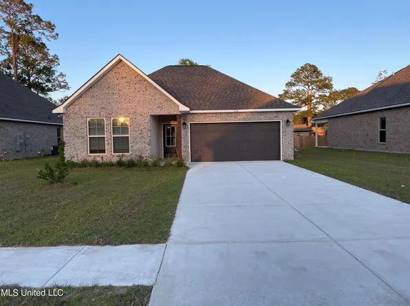 856 Leeward Dr, Biloxi, MS 39532