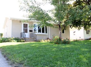 725 Dena St, Waterloo, IA 50702