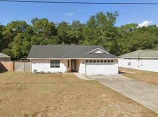 6052 Savannah Dr, Milton, FL 32570