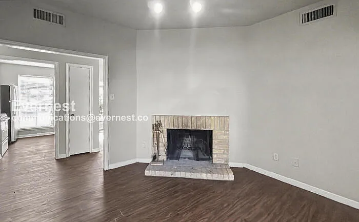 3729 Thistlemont Dr — Photo 6