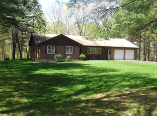 78 Kearney Rd, Pomfret Center, CT 06259