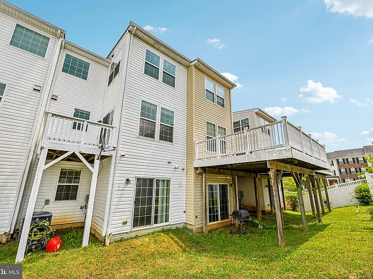 23004 Meadow Mist Rd — Photo 53