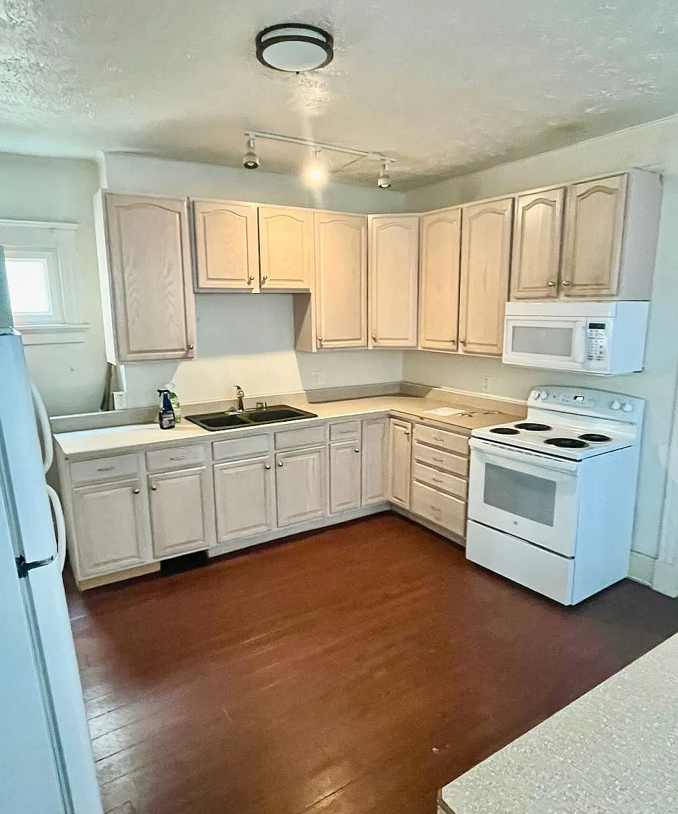 308 Warner Street — Photo 2
