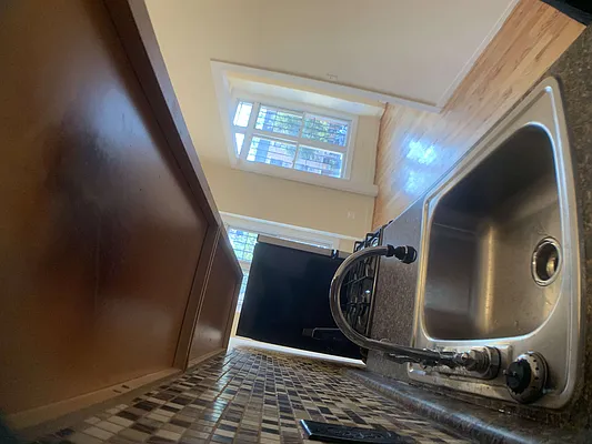 Rented by David Berkowitz, LREB | media 3