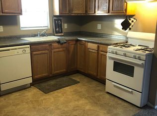 1856 J Ave NE, Cedar Rapids, IA 52402