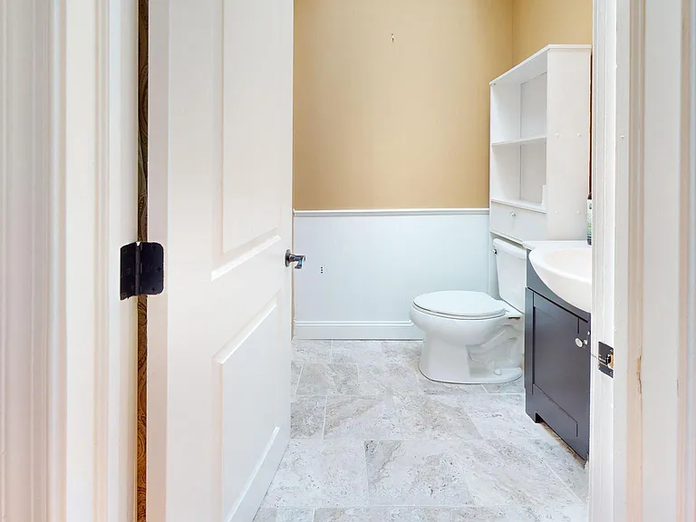 8902 Blue Grass Rd — Photo 22