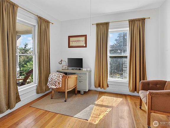 4th image of 126 W Ash Street