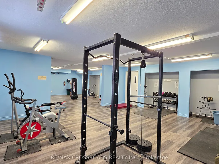 180 Markham Rd #921 — Photo 41