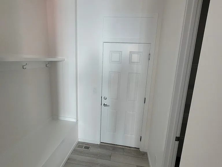 40 Carringham Gate NW #M — Photo 8