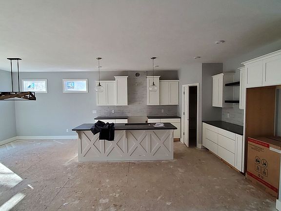 5th image of 7400 Panners Lane Dr NE