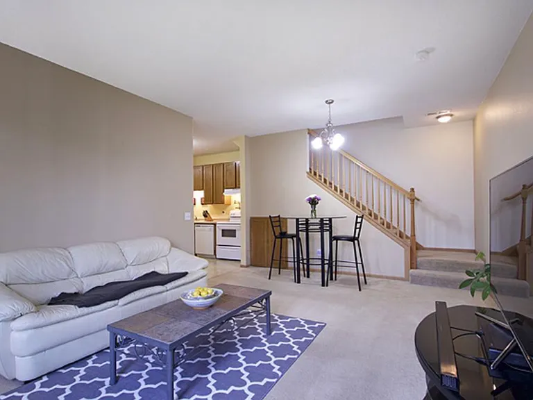 4 Bridgewater Trl — Photo 8