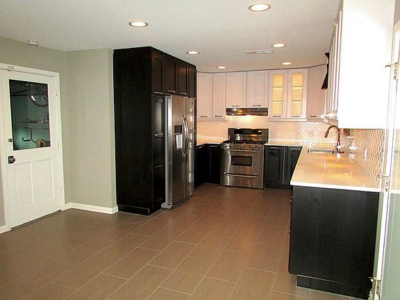 5th image of 5022 Poinciana Dr