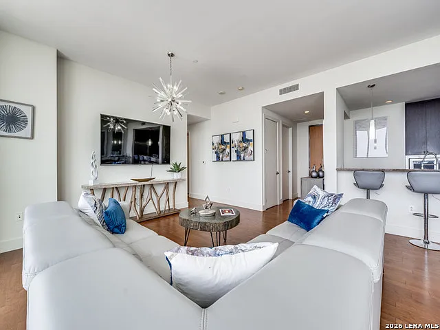 610 E Market St #2711 — Photo 20