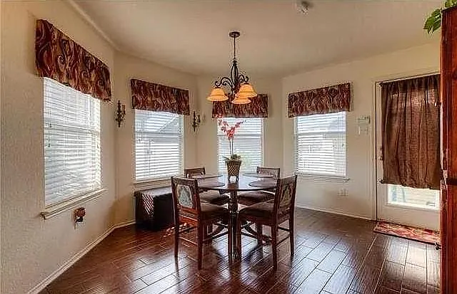 1716 Lost Maples Loop — Photo 4