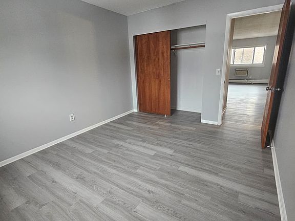 4th image of 80 Farmington Ave APT B9