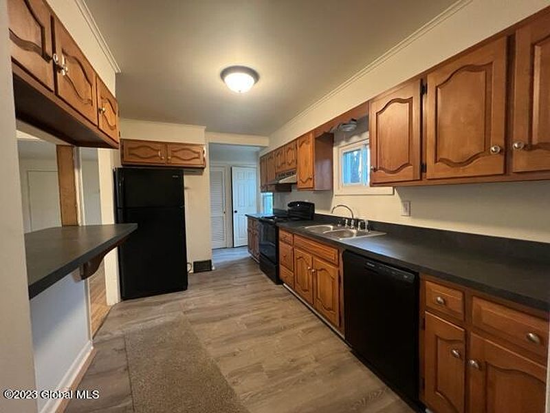 3rd image of 114 John Street
