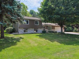 3999 Sunnyvale Dr, Deforest, WI 53532