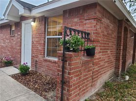 2102 Bahamas Dr, Edinburg, TX