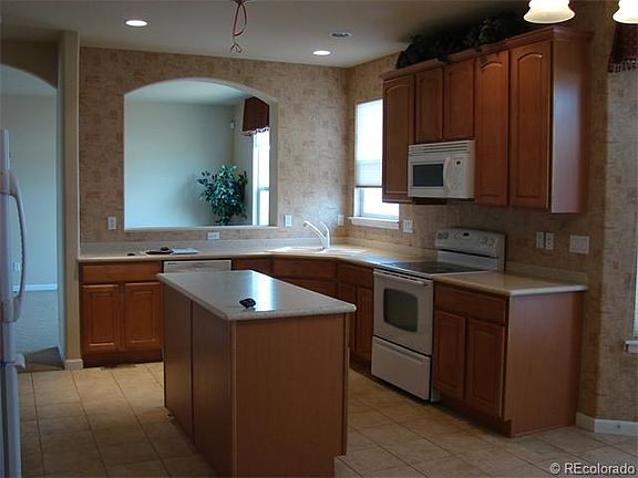 3rd image of 26055 E Geddes Pl