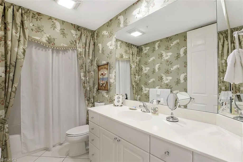 3 bed, 3.0 bath, 1760 sqft, $11,500 — Photo 1