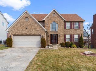 9729 Hunting Ground Ct, Louisville, KY 40228
