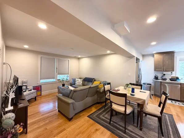 (undisclosed Address), Revere, MA 02151