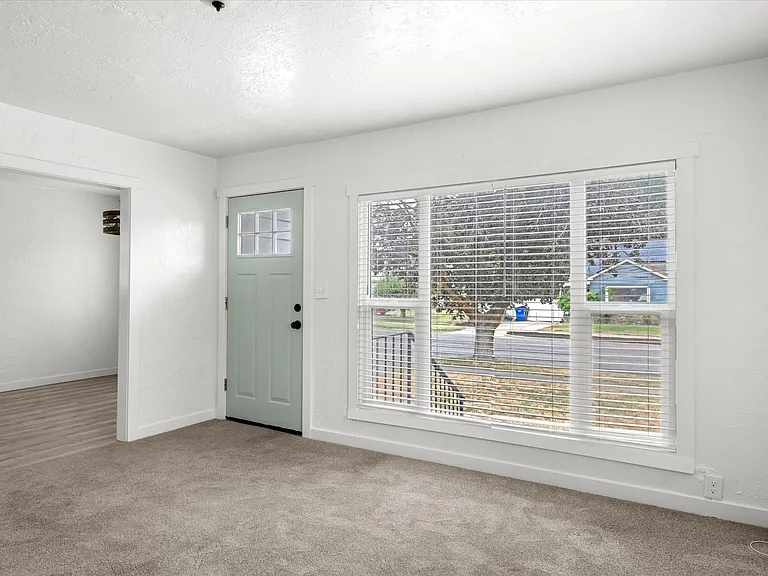 3568 Orchard Ave — Photo 3