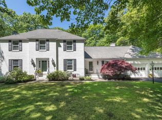 70 Lovejoy Rd, Andover, MA 01810