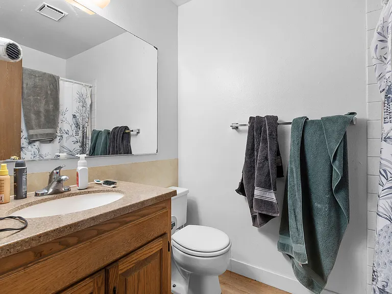 442 N 500 E #8 — Photo 8