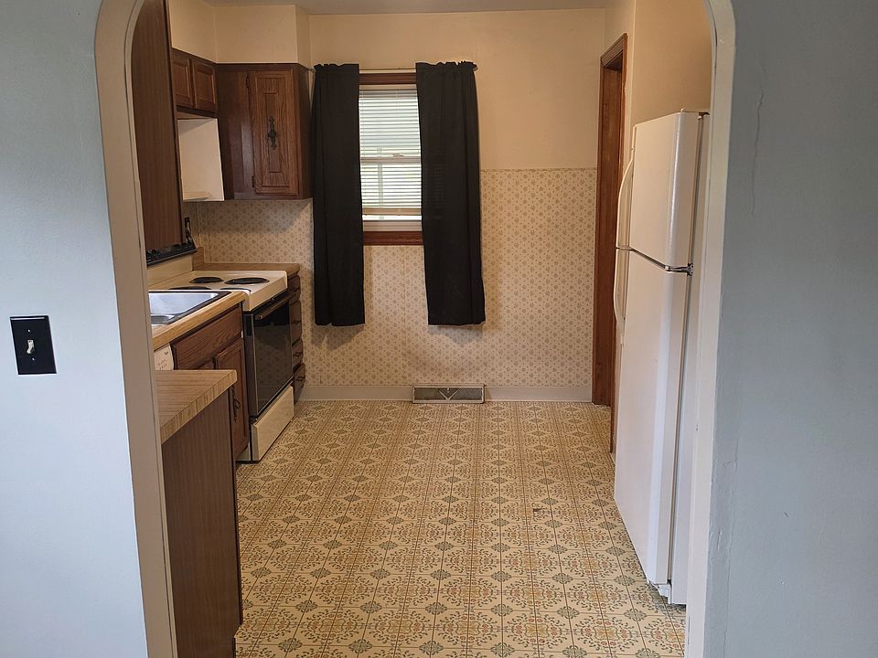 1st image of 1400 Holland St