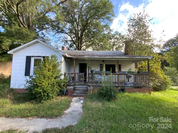 1220 Eldorado St, Troy, NC 27371