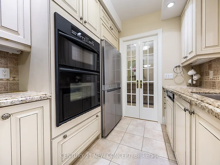 7071 Bayview Ave #204 — Photo 10