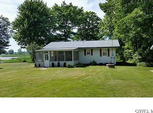 175 Chipman Ln, Sandy Creek, NY 13145