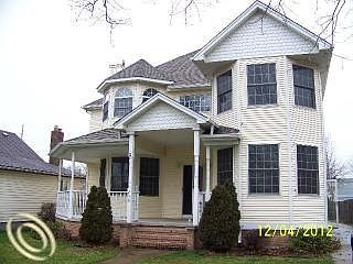1st image of 736 Pine St